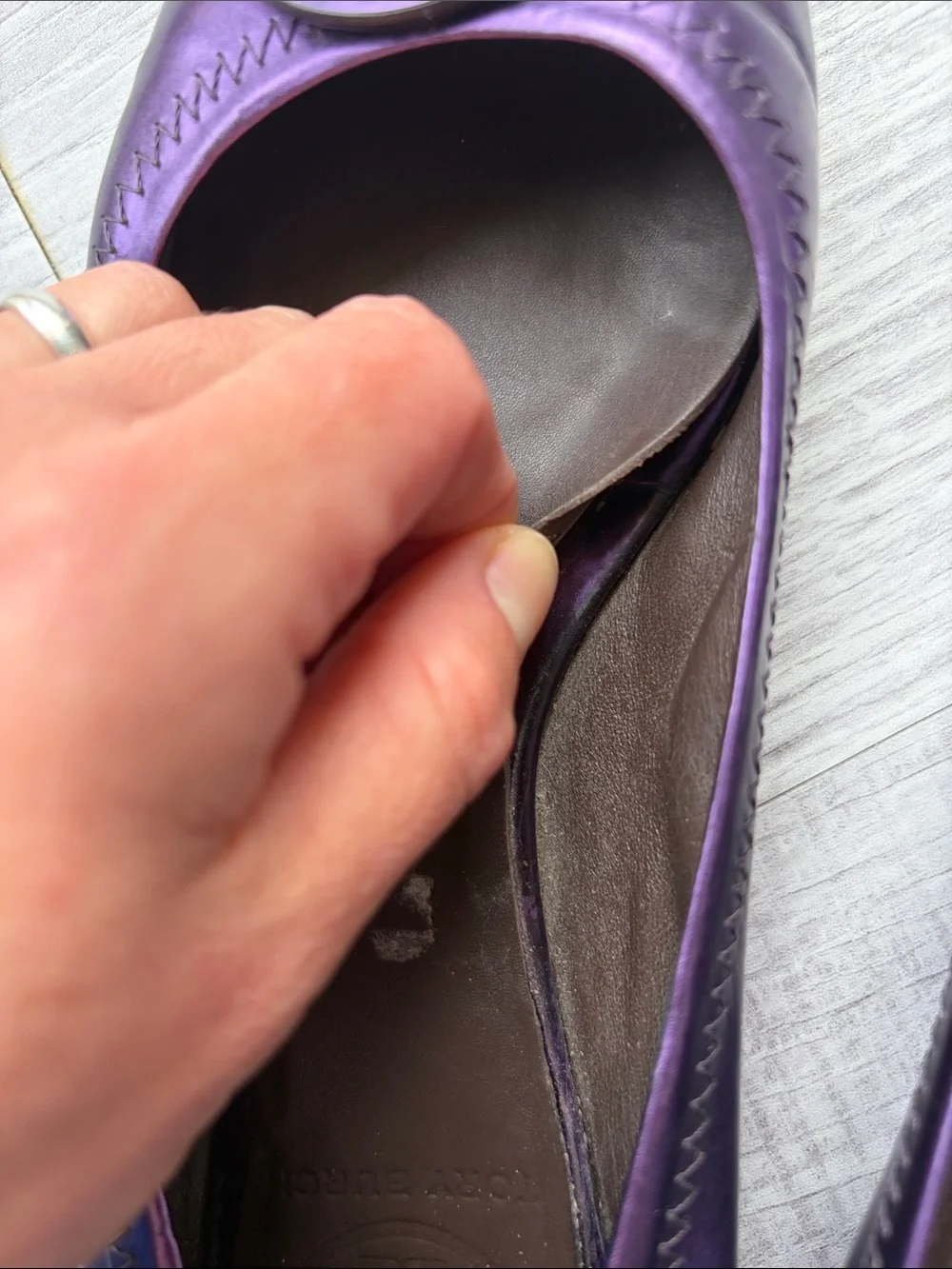 Tory Burch Metallic Purple Reva Logo Ballet Flats, Size 6-61/2.